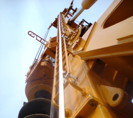 Installation de ligne de vie rail sur foreuse